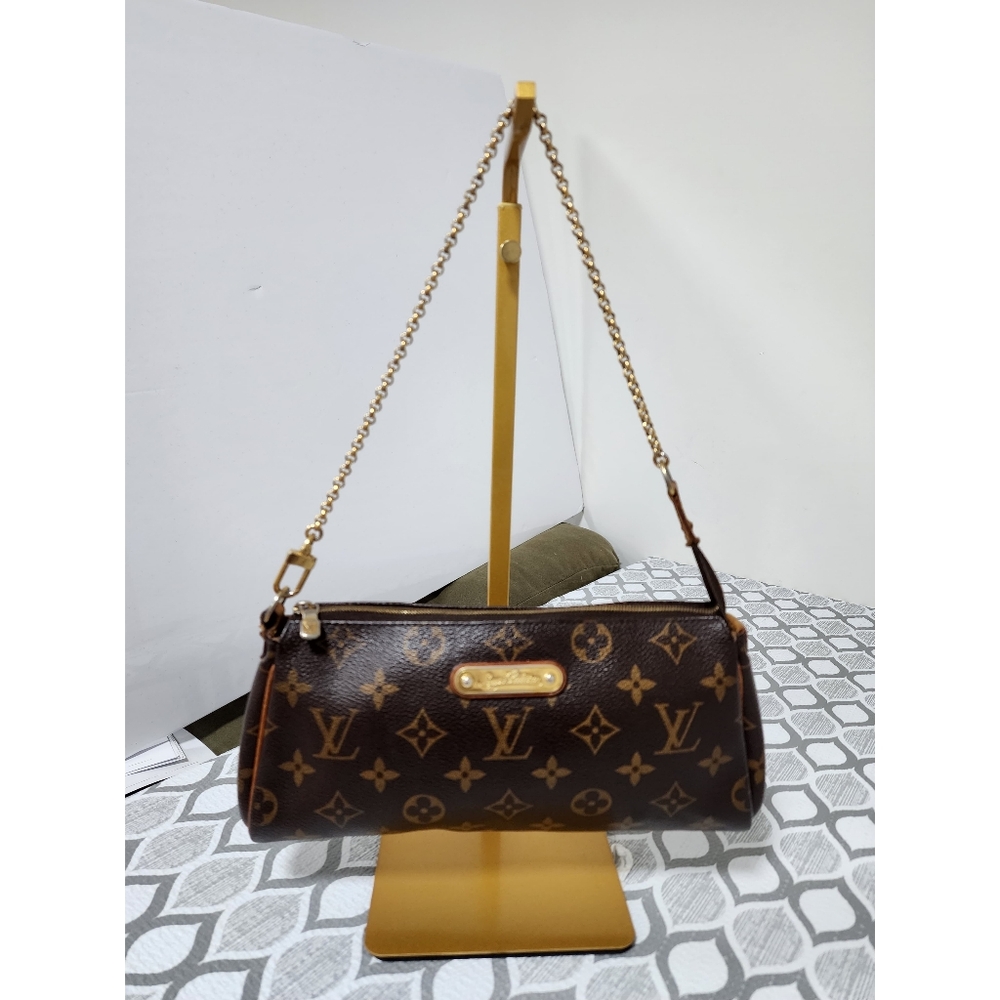 Louis Vuitton Monogram Brown Canvas Clutch with Gold Hardware